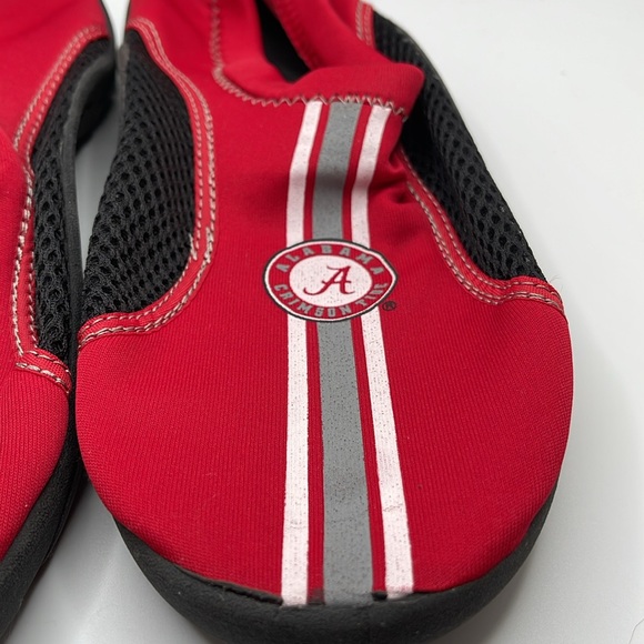 Men’s Alabama Crimson Tide Water Shoes - Picture 3 of 5